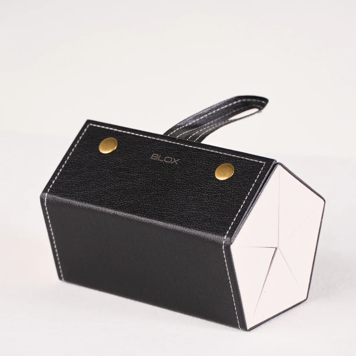 Blox glass case for 5 glasses